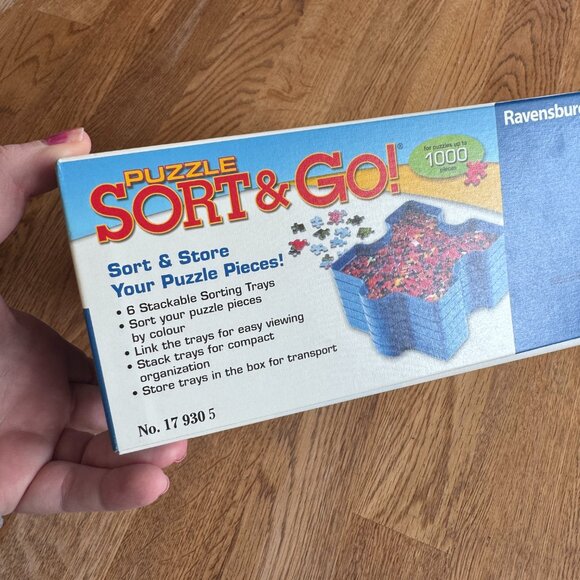Ravensburger Puzzle Sort & Go Stackable Sorting Trays - Picture 2 of 10